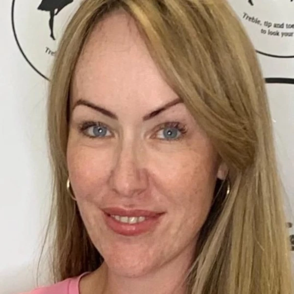 Mrs Joanne Worrell